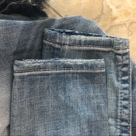 Miss Me Signature Skinny with Angel wing pockets - Picture 5 of 8